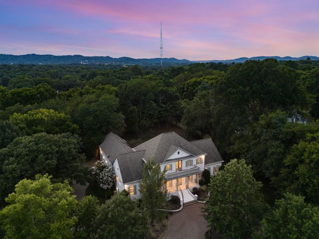 1115 Wilson Pike, Brentwood, TN 37027