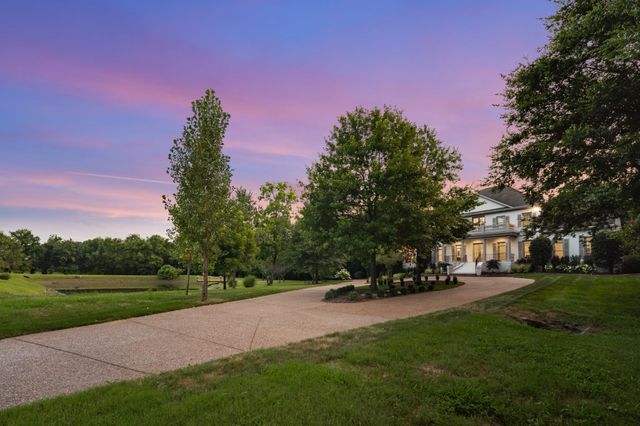 1115 Wilson Pike, Brentwood, TN 37027