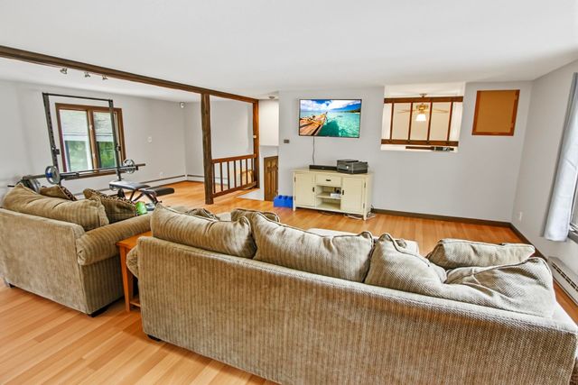 15 Lincoln Street, Pelham, NH 03076