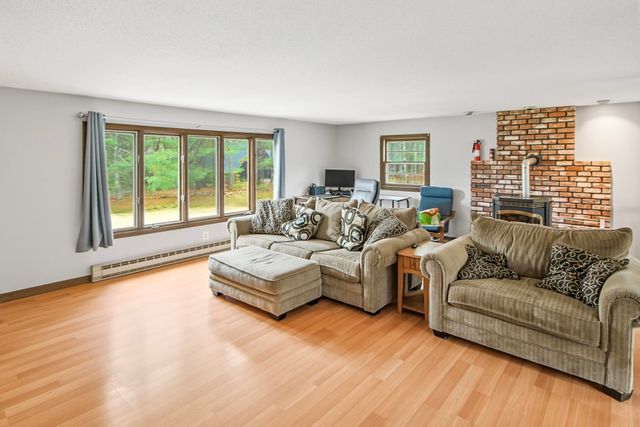 15 Lincoln Street, Pelham, NH 03076