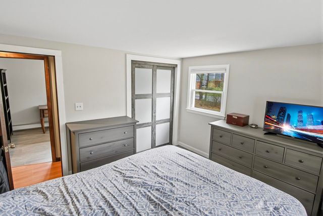 15 Lincoln Street, Pelham, NH 03076