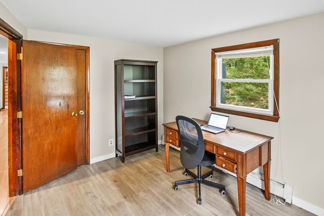 15 Lincoln Street, Pelham, NH 03076