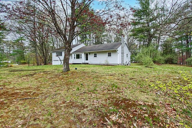 15 Lincoln Street, Pelham, NH 03076