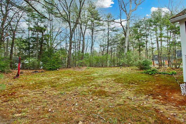 15 Lincoln Street, Pelham, NH 03076