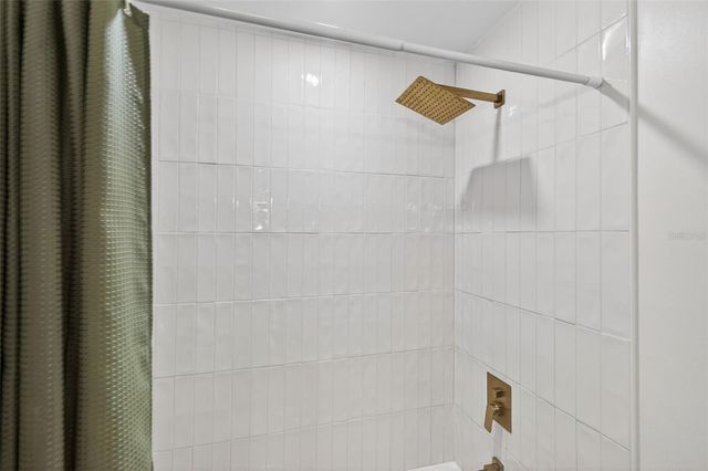 4905 N MENDENHALL DRIVE, Tampa, FL 33603