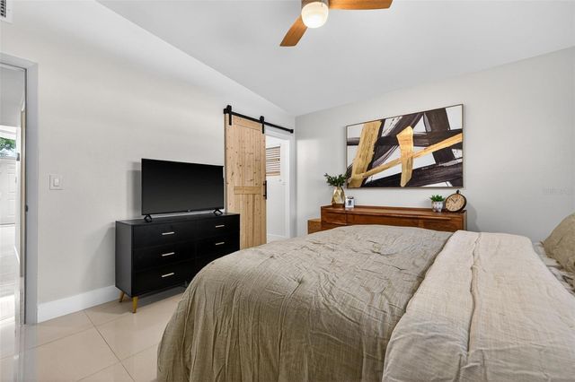 4905 N MENDENHALL DRIVE, Tampa, FL 33603