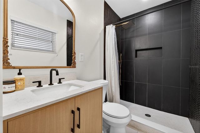 4905 N MENDENHALL DRIVE, Tampa, FL 33603