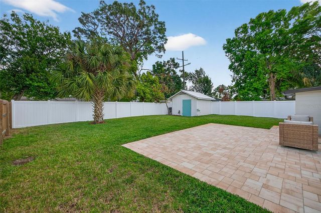 4905 N MENDENHALL DRIVE, Tampa, FL 33603