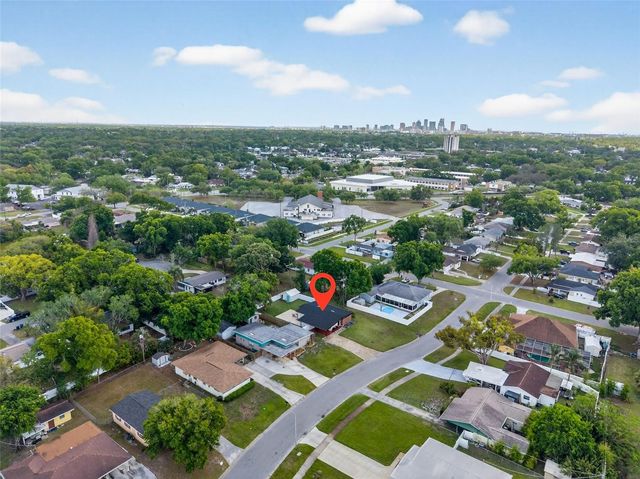 4905 N MENDENHALL DRIVE, Tampa, FL 33603
