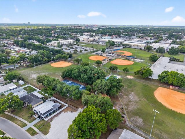 4905 N MENDENHALL DRIVE, Tampa, FL 33603