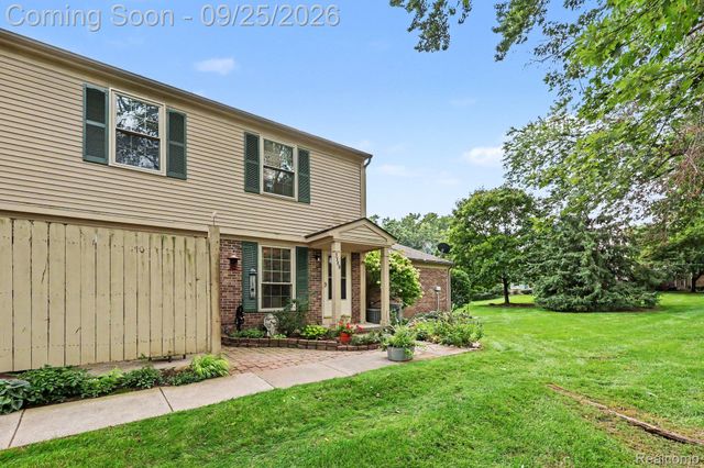 3388 Gingell Drive, Orion Charter Township, MI 48359