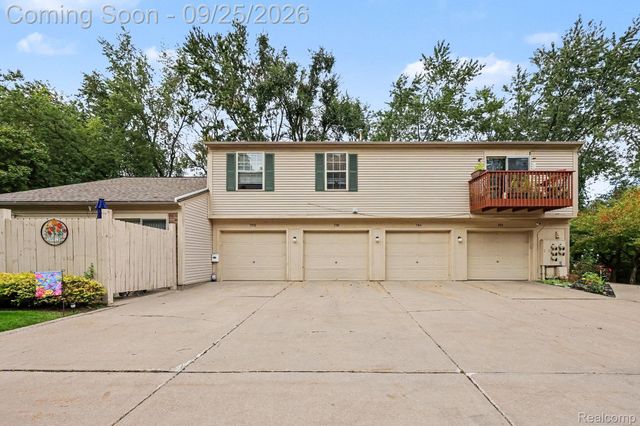 3388 Gingell Drive, Orion Charter Township, MI 48359