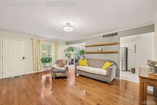 3388 Gingell Drive, Orion Charter Township, MI 48359