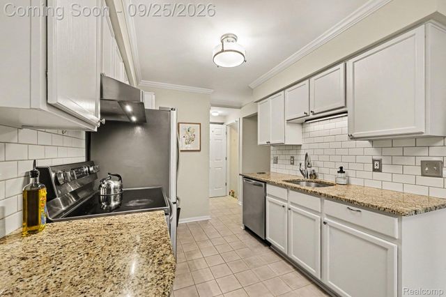 3388 Gingell Drive, Orion Charter Township, MI 48359