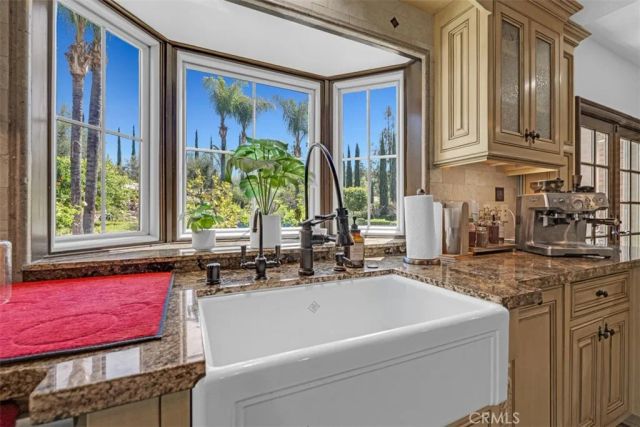 7190 Wyndham Hill, Riverside, CA 92506