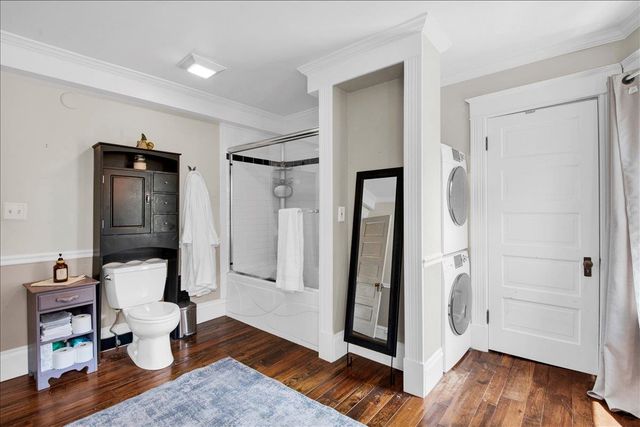 16 Isham Street, Burlington, VT 05401