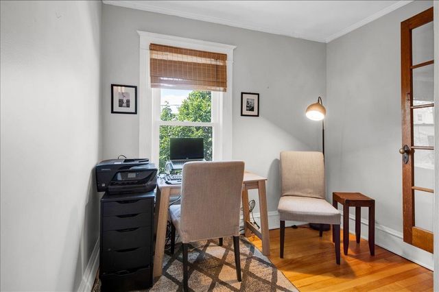 16 Isham Street, Burlington, VT 05401