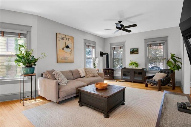 16 Isham Street, Burlington, VT 05401