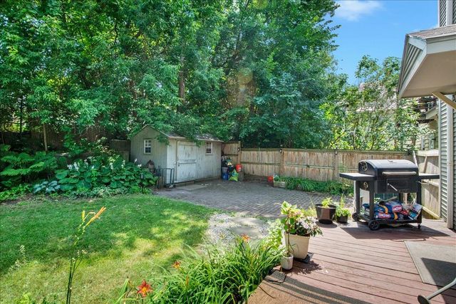 16 Isham Street, Burlington, VT 05401