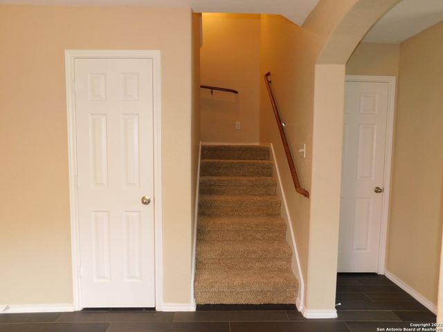 10386 Oakwood Crest, San Antonio, TX 78245