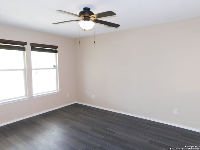 10386 Oakwood Crest, San Antonio, TX 78245