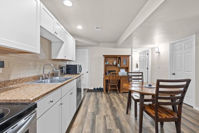 4235 N SHADYWOOD COURT, Appleton, WI 54914