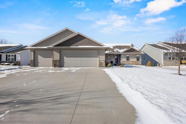 4235 N SHADYWOOD COURT, Appleton, WI 54914