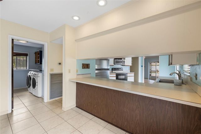10309 RECLINATA LANE, Tampa, FL 33618