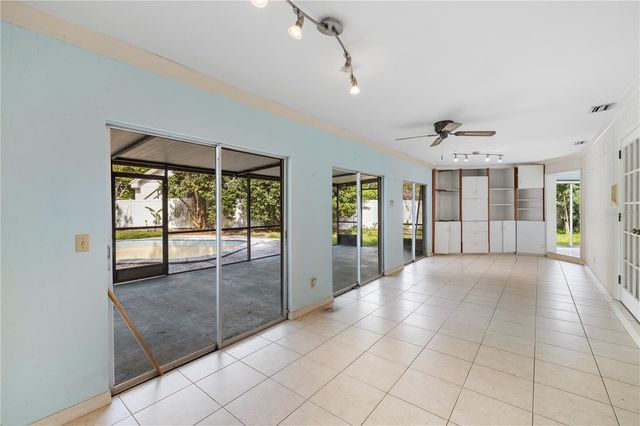 10309 RECLINATA LANE, Tampa, FL 33618