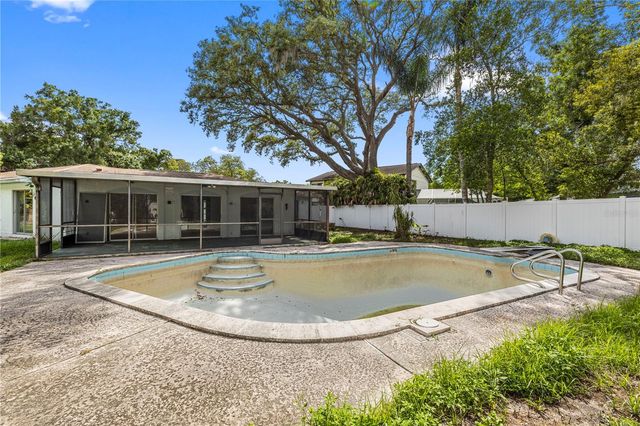 10309 RECLINATA LANE, Tampa, FL 33618