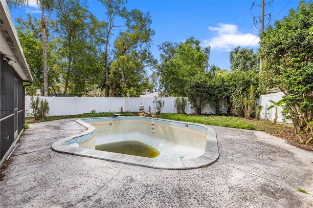 10309 RECLINATA LANE, Tampa, FL 33618