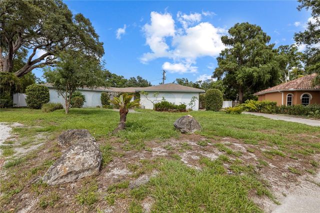 10309 RECLINATA LANE, Tampa, FL 33618