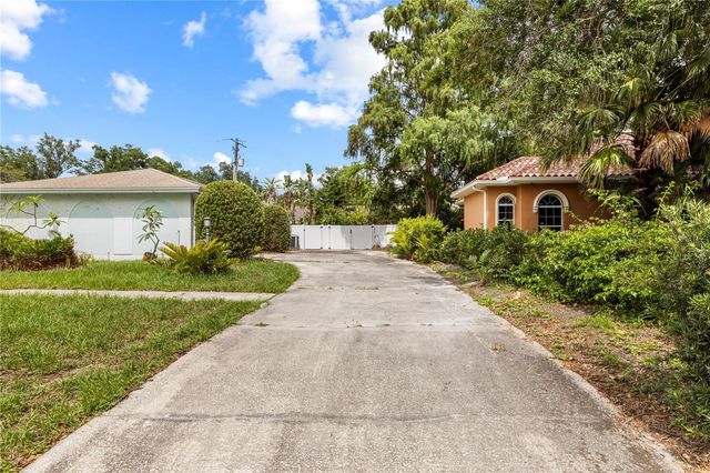 10309 RECLINATA LANE, Tampa, FL 33618