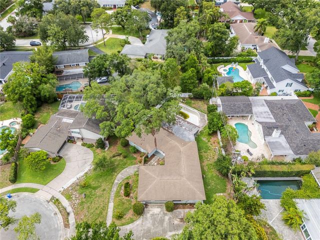 10309 RECLINATA LANE, Tampa, FL 33618