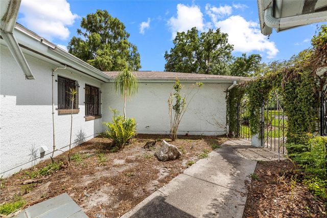 10309 RECLINATA LANE, Tampa, FL 33618