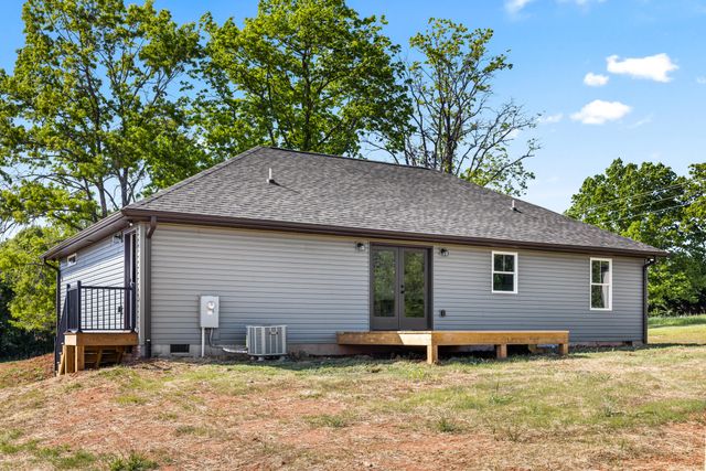 1078 Quaker Church RD, Bedford, VA 24523