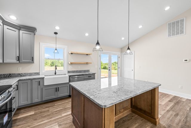 1078 Quaker Church RD, Bedford, VA 24523