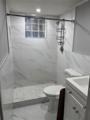 2775 W 62nd Pl 103, Hialeah, FL 33016