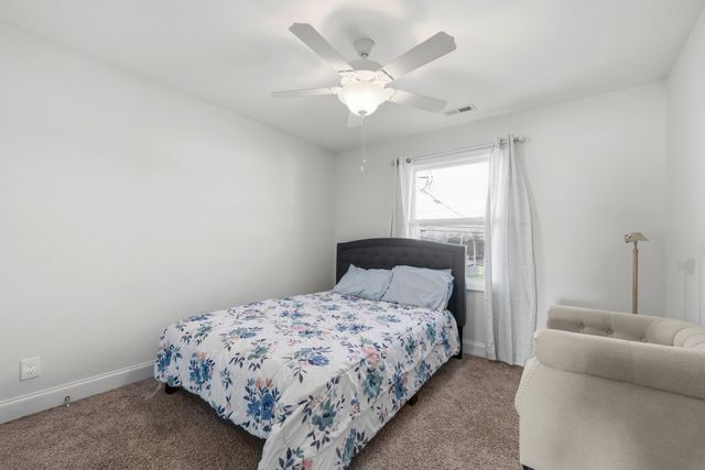 206 Copeland Rd, Clarksville, TN 37042