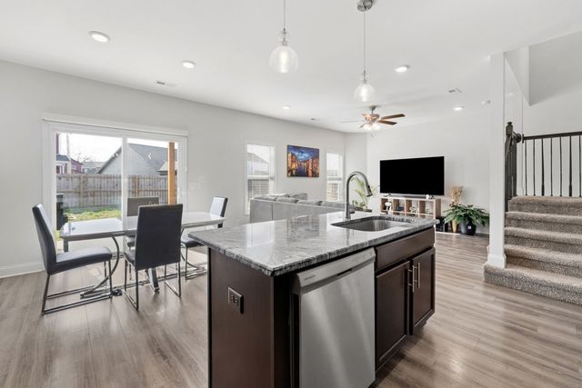 206 Copeland Rd, Clarksville, TN 37042