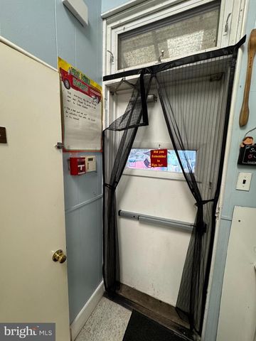 805 HUNTINGDON PIKE, Jenkintown, PA 19046