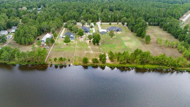 2062 White Doe Court, Cleveland, TX 77328