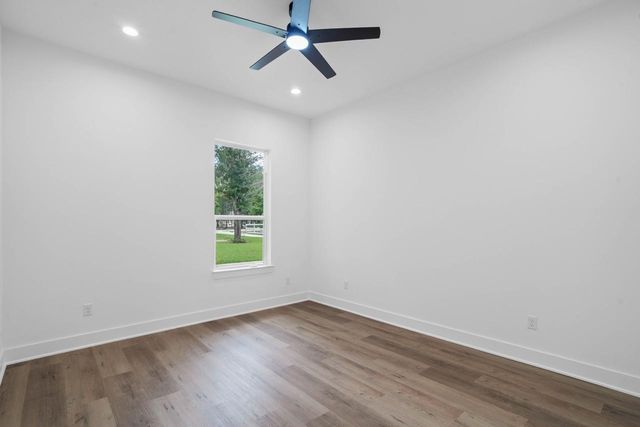 2062 White Doe Court, Cleveland, TX 77328