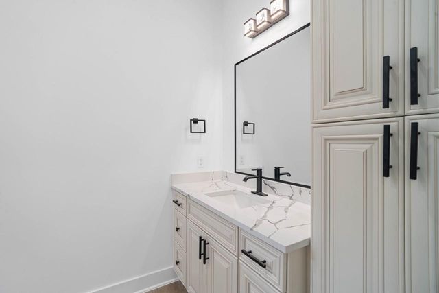 2062 White Doe Court, Cleveland, TX 77328