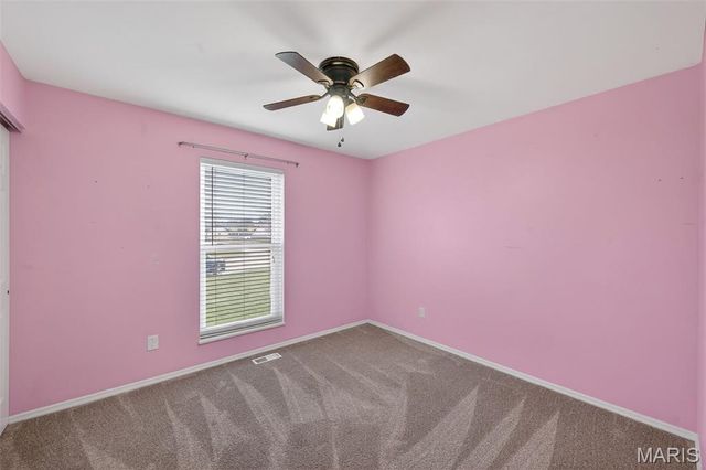 2021 Twin Fawns Court, St Peters, MO 63376