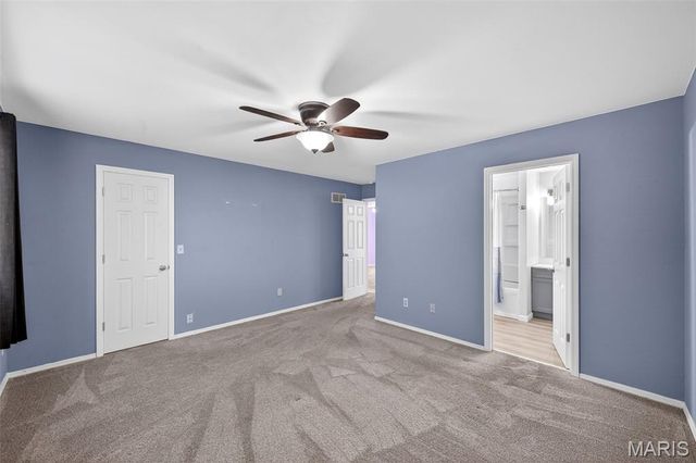 2021 Twin Fawns Court, St Peters, MO 63376