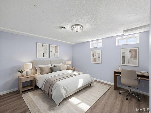 2021 Twin Fawns Court, St Peters, MO 63376