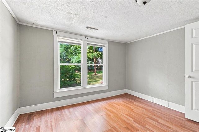 322 W Wilburn Avenue, Greenville, SC 29611
