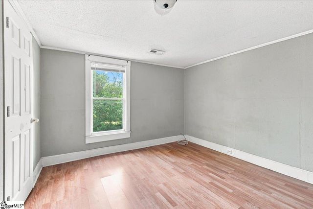 322 W Wilburn Avenue, Greenville, SC 29611