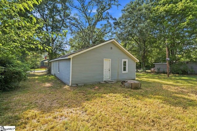 322 W Wilburn Avenue, Greenville, SC 29611
